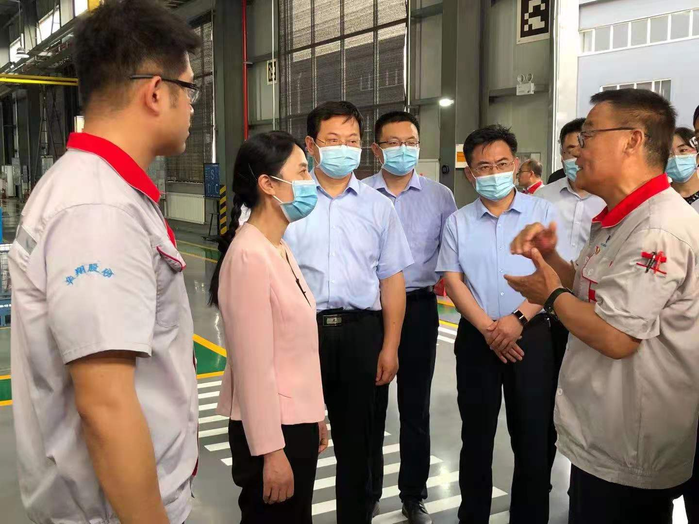 省委常委、組織部部長(zhǎng)陳安麗蒞臨我司調(diào)研企業(yè)黨建及運(yùn)行情況