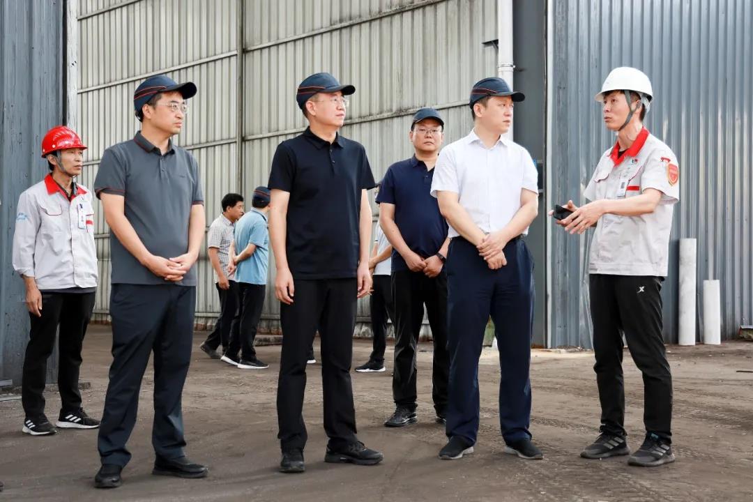 市委常委、副市長、翼城縣委書記王淵到華翔（翼城）新材料科技園現(xiàn)場辦公